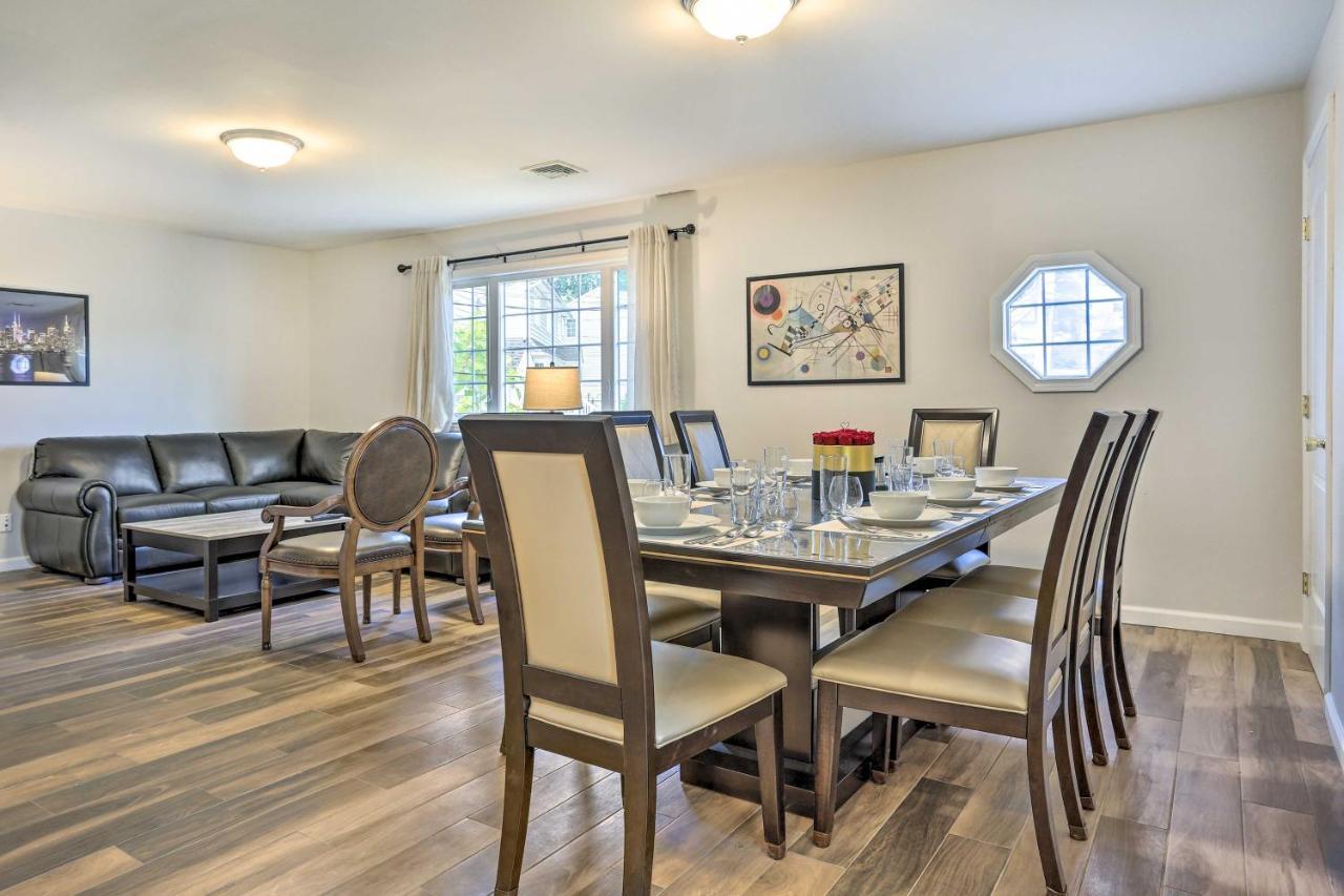 Ideally Located Glen Cove Apartment! Exterior photo