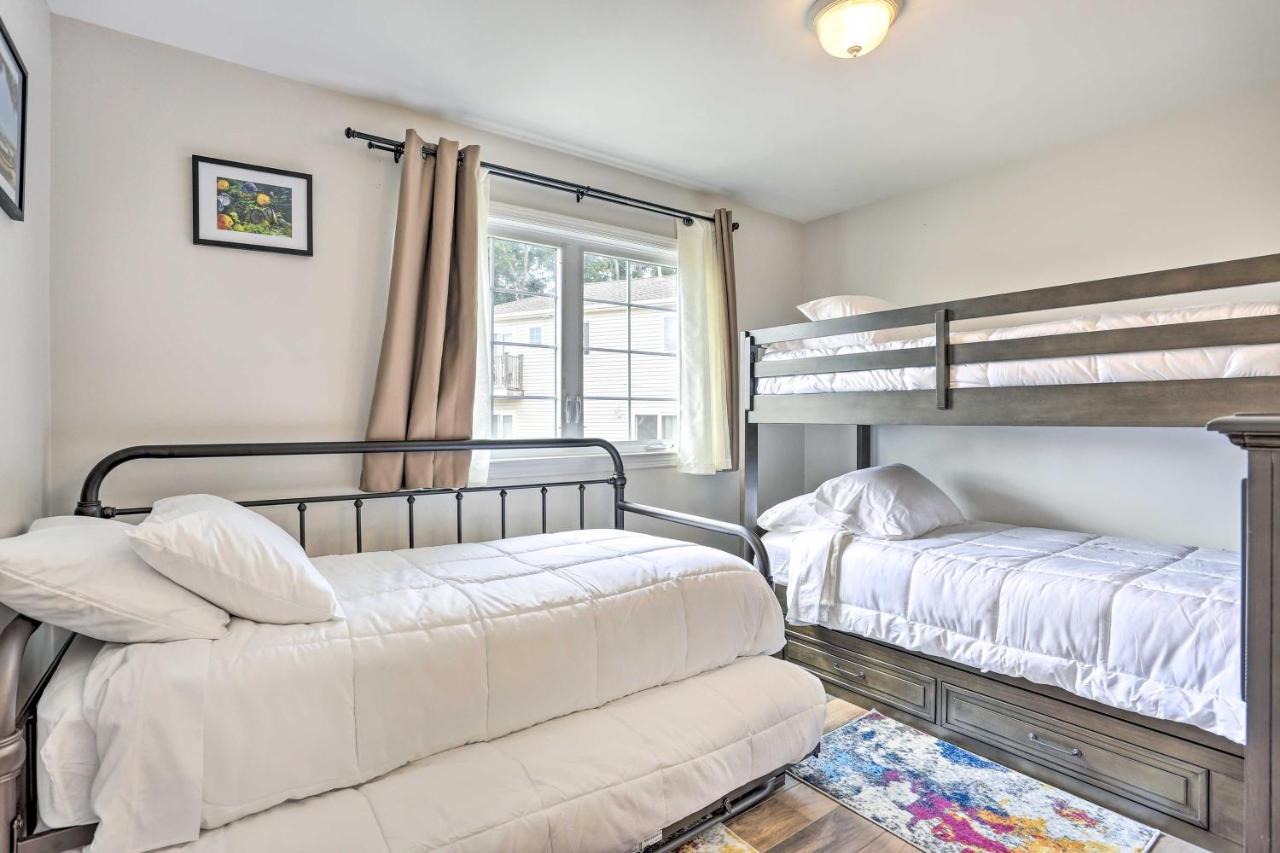 Ideally Located Glen Cove Apartment! Exterior photo